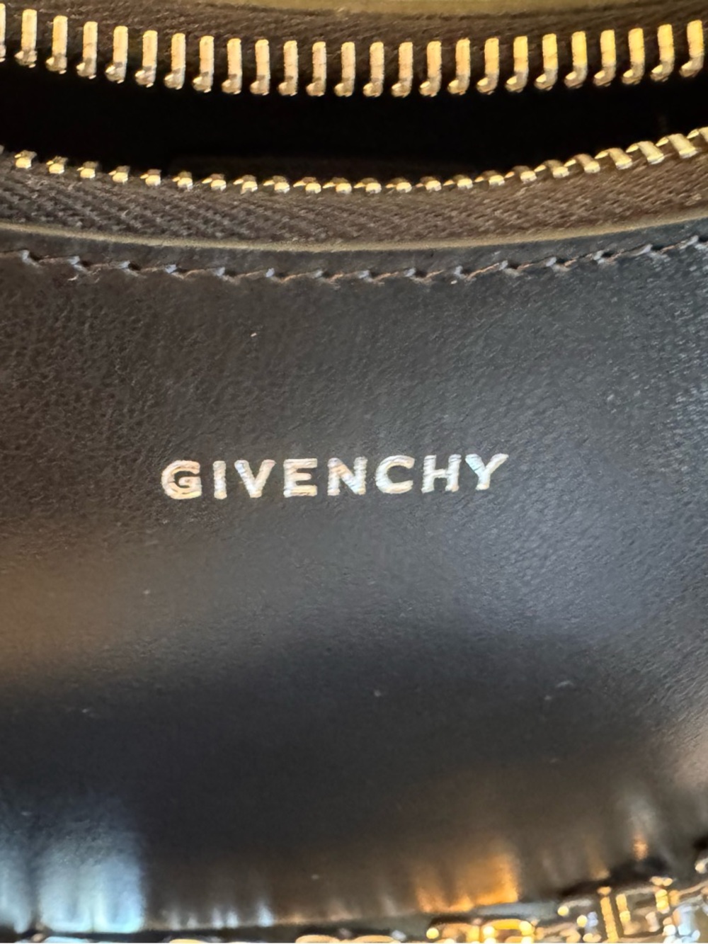 Givenchy bag - Picture 3 of 16